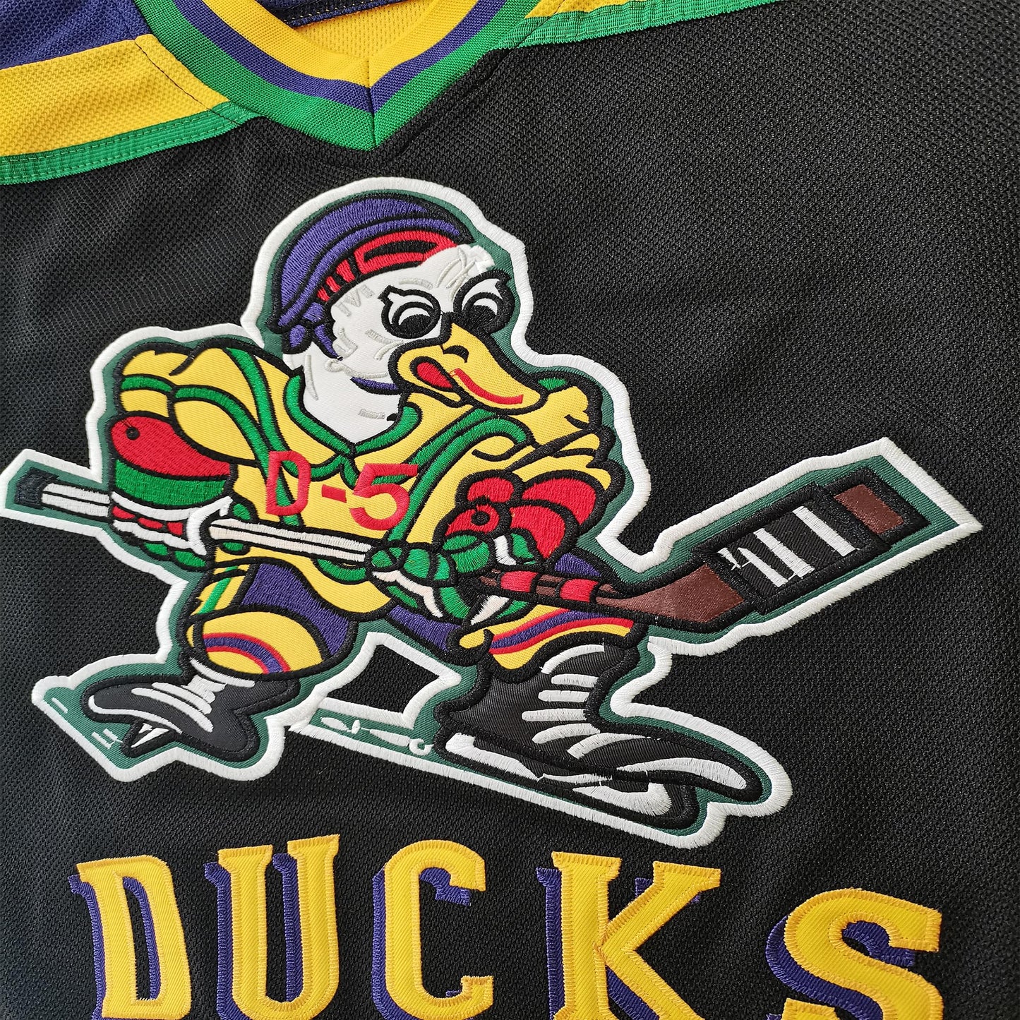 Tocament Mighty Ducks Ice Hockey Jersey #96 Charlie Conway,90s Movie Hockey Jersey for Men and Women(Black-96,Small)